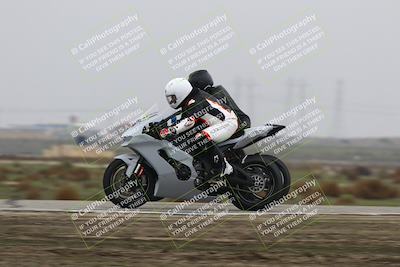 media/Nov-29-2025-TrackDaz (Sat) [[10ae2d9bce]]/B Group/Session 4 (Wheelie Bump)/